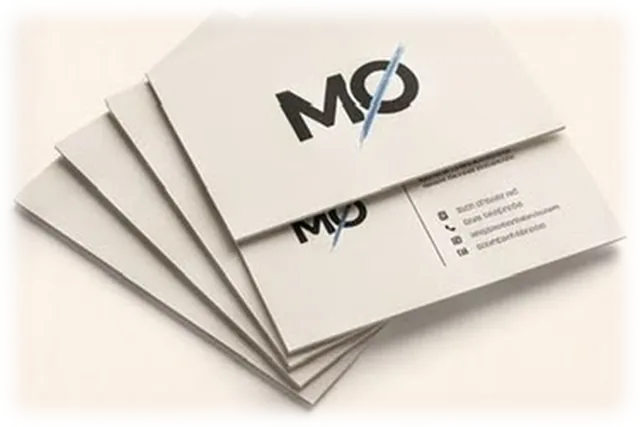 Tarjetas de presentación con logo MØ